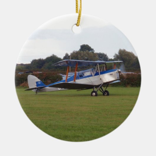 離陸のために並べられるJackaroo セラミックオーナメント (正面)