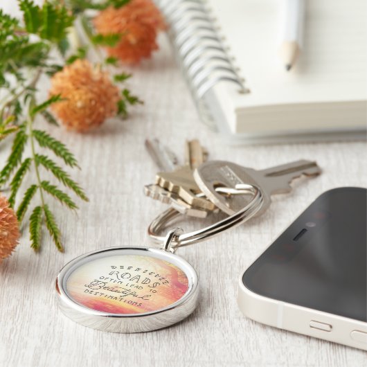 難しい道が美しい目的地につながる キーホルダー (側面)