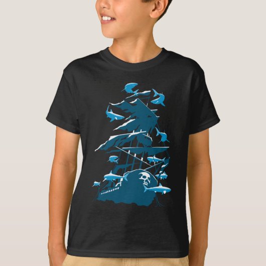 難破船ダイビングとサメ Tシャツ (正面)