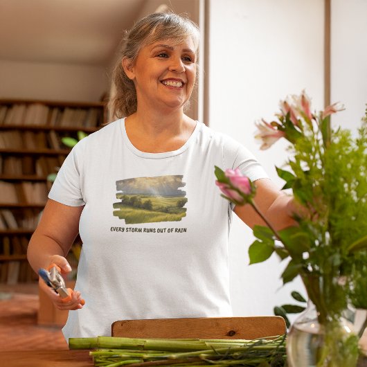 雨が走降るたびにTシャツが嵐に当たって Tシャツ