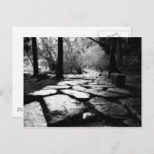 雨に濡れた敷石 ポストカード (正面/裏面)
