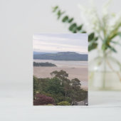 雨のモレカムベイポストカード ポストカード (スタンド正面)