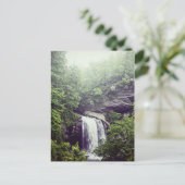 雨の中でガラス秋を探す ポストカード (スタンド正面)