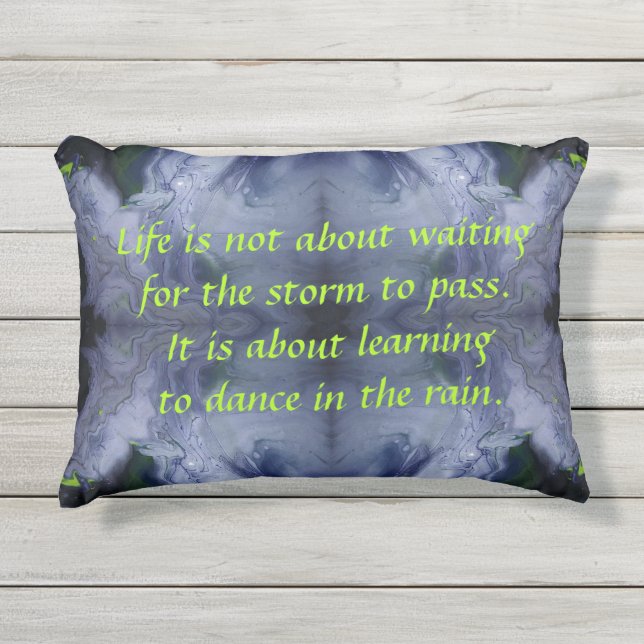 「雨の中で踊る」アクリルインスパイア注 アウトドアクッション (正面)