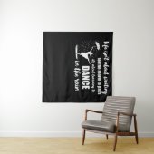 雨の中で踊る タペストリー (インサイチュ(横))