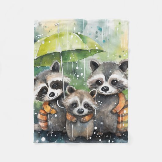 雨の中のアライグマのかわいい家族 フリースブランケット (正面)