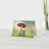 雨の中のキノコの下のネズミ ノートカード (正面)