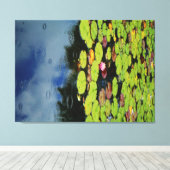 雨の中のピンクの蓮 キャンバスプリント (インサイチュ (ウッドフロア))