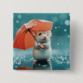 雨の中の傘を持つマウス:かわいい雨の日のシーン 缶バッジ (正面)