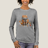 雨の中の怒ったオレンジ色の猫 トライブレンドTシャツ (正面)