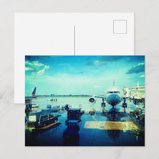 雨の中の空港 ポストカード (正面/裏面)