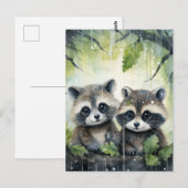 雨の中の2匹のアライグマの赤ちゃん ポストカード (正面/裏面)