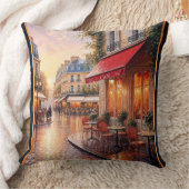 雨の多い町のカフェに金色の夕日の光 クッション (ブランケット)