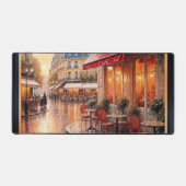 雨の多い町のカフェに金色の夕日の光 デスクマット (正面)