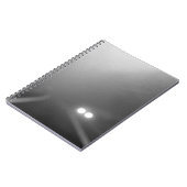 雨の夜の防風機のヘッドライト ノートブック (左側)