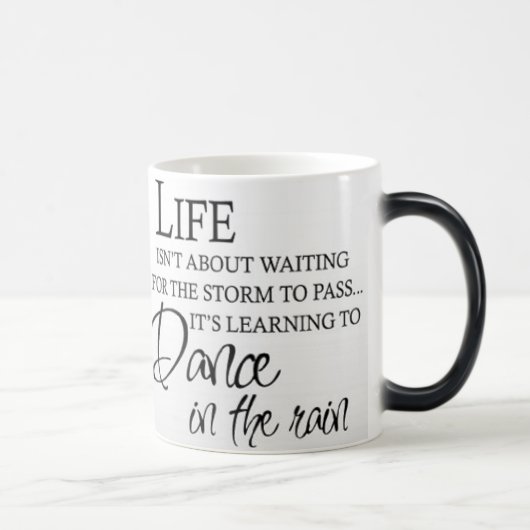 雨の感動的なダンス モーフィングマグカップ (右)