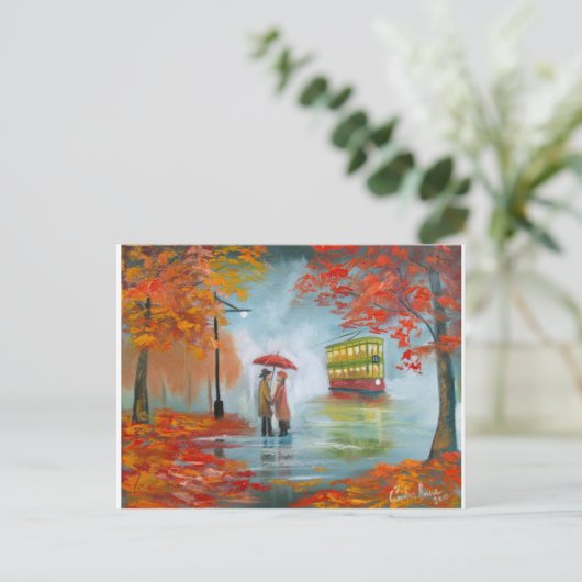 雨の日の秋の赤い傘のトラム絵画ズ ポストカード (スタンド正面)