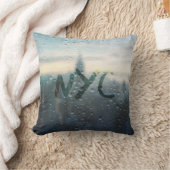 雨の日NYCシャワーカーテン クッション (ブランケット)