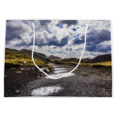 雨の日Torres Del Paine NP ラージペーパーバッグ (正面)