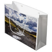 雨の日Torres Del Paine NP ラージペーパーバッグ (正面アングル)