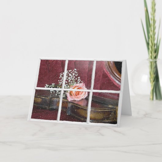 雨の窓のバイオリンのバラ カード (正面)