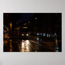 雨の降る夜の電車