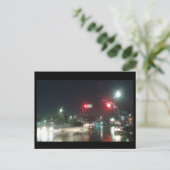 雨の降る家 ポストカード (スタンド正面)