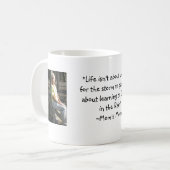 雨マグのダンス- Eileenのモットー コーヒーマグカップ (正面左)