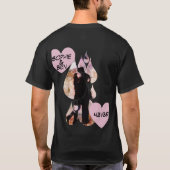 雨傘の下で: 雨の中キスをするロマンチックなカップル Tシャツ (裏面)