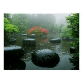 雨天禅園の黒石に花が咲く | ポスター (正面)