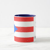 雨滴が付いているプエルトリコの旗、日の引用文のマグ マグカップ (中央)