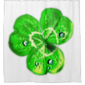 雨滴のクローバーのシャワーカーテン – あなたの色 シャワーカーテン (正面)