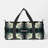 雨粒の白いバラパーソナライズされた ダッフルバッグ (正面)