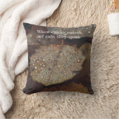 雨落ちた後の茶色の葉 クッション (ブランケット)