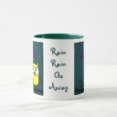 雨雨は遠くにに-コキンメフクロウのマグ行きます マグカップ (中央)