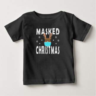 雪おもしろい片でマスクされたクリスマス ベビーTシャツ