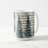 雪かわいらしの森の中でクリスマスのマグカップの女王。 コーヒーマグカップ (正面右)