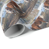 雪が付いている冬草原のHerefordの子牛 ラッピングペーパー (ロールコーナー)