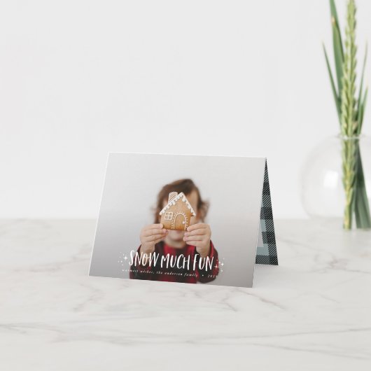 雪が多いおもしろい写真スクリプト文字とタータンチェックファミリ ノートカード (正面)