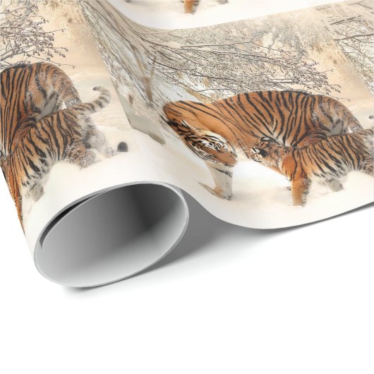 雪が多い森林のベビートラそしてトラのお母さん ラッピングペーパー (ロールコーナー)