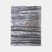 雪が積もった森の冬の風景写真 フリースブランケット (正面)