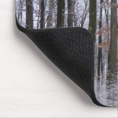 雪が積もった森の冬の風景写真 マウスパッド (コーナー)