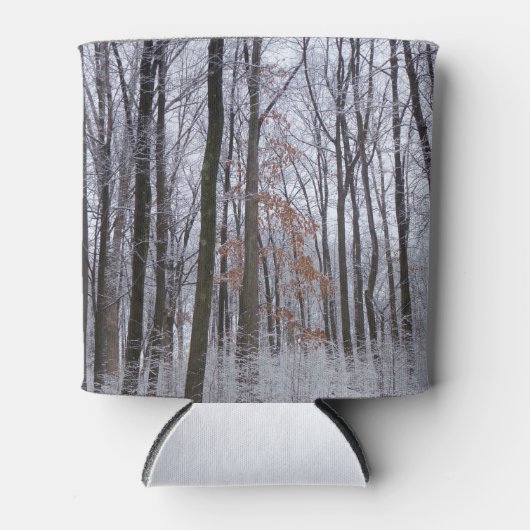 雪が積もった森の冬の風景写真 缶クーラー (正面)