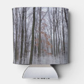 雪が積もった森の冬の風景写真 缶クーラー (裏面)