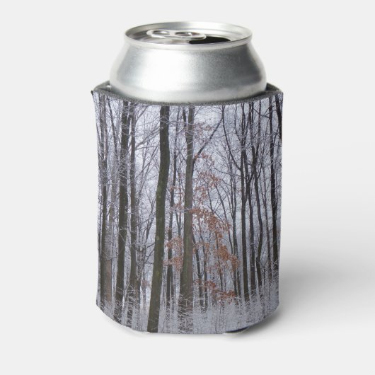 雪が積もった森の冬の風景写真 缶クーラー (缶裏面)