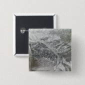 雪が降り積もったぼんやりしたロシア中部のオブ・リを示す 缶バッジ (正面&裏面)