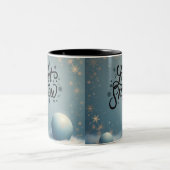 雪が降る冬のコーヒーマグ ツートーンマグカップ (中央)