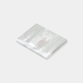 雪が降る冬の森の中の茶色の馬 ポストイット (アングル)