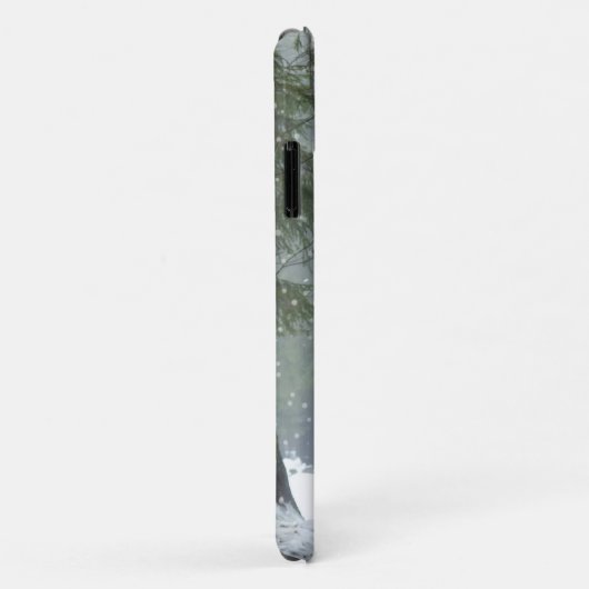 雪が降る冬の森の中の茶色の馬 Case-Mate iPhoneケース (裏面/右)