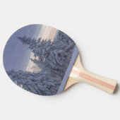 雪が降る美しい冬の風景 卓球ラケット (横)